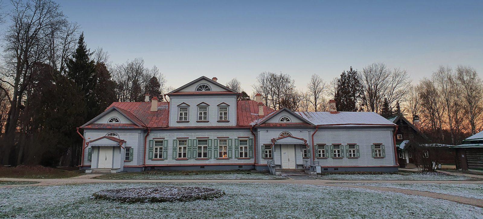 МИР ИСКУССТВА